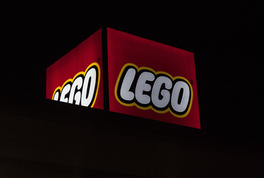 Dizajn kocky z hračkárskej stavebnice LEGO má zostať chránený